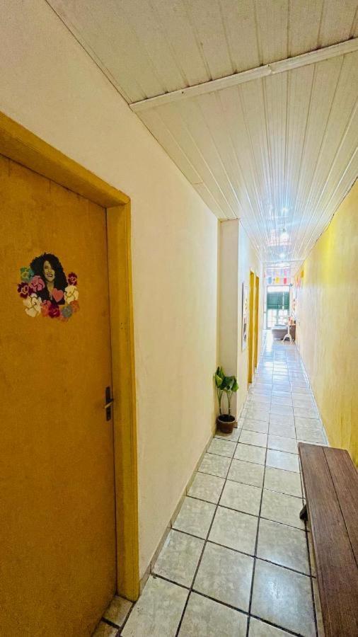 Хостел To Em Casa 1 Ленсойс Экстерьер фото